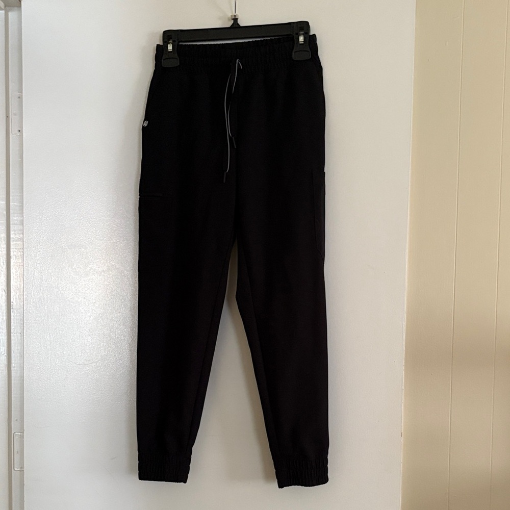 Women’s jaanuu scrubs